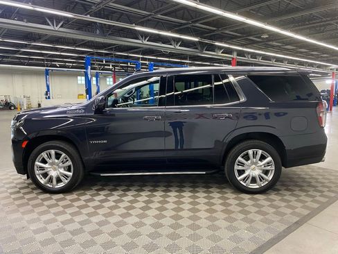 Used 2022 Chevrolet Tahoe High Country AWD/4WD image 5