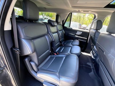 Used 2025 Ford Expedition Max Active AWD/4WD image 26