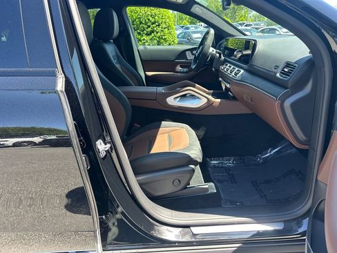 New 2026 Mercedes-Benz GLE 53 AMG 4MATIC Coupe image 14
