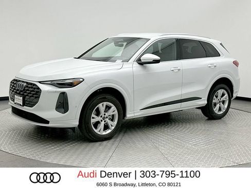 Used 2025 Audi Q5 Premium w/ Convenience Package AWD/4WD image 1