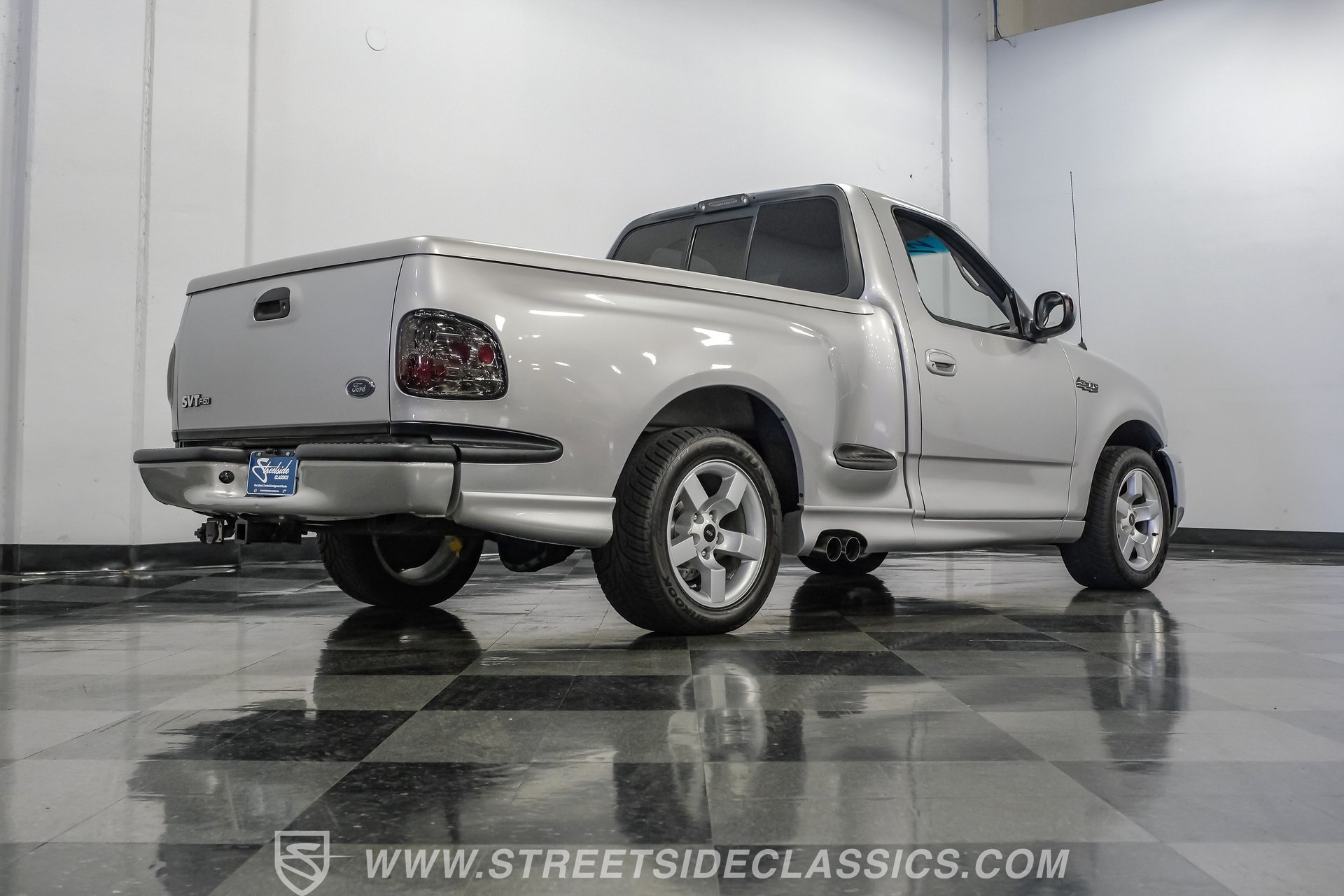 Used 2001 Ford F150 Lightning RWD image 27