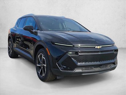 New 2026 Chevrolet Equinox EV LT image 3