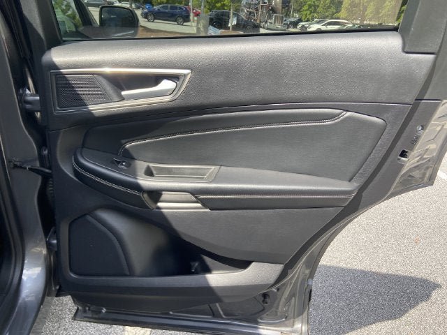 Used 2022 Ford Edge Titanium AWD/4WD image 29