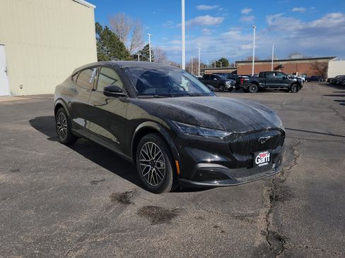 New 2025 Ford Mustang Mach-E Premium image 17