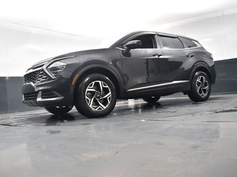 Used 2024 Kia Sportage LX image 20