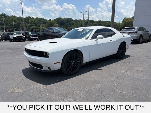 Used 2018 Dodge Challenger SXT w/ Blacktop Package RWD image 3
