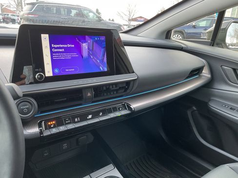 Used 2024 Toyota Prius XLE image 25