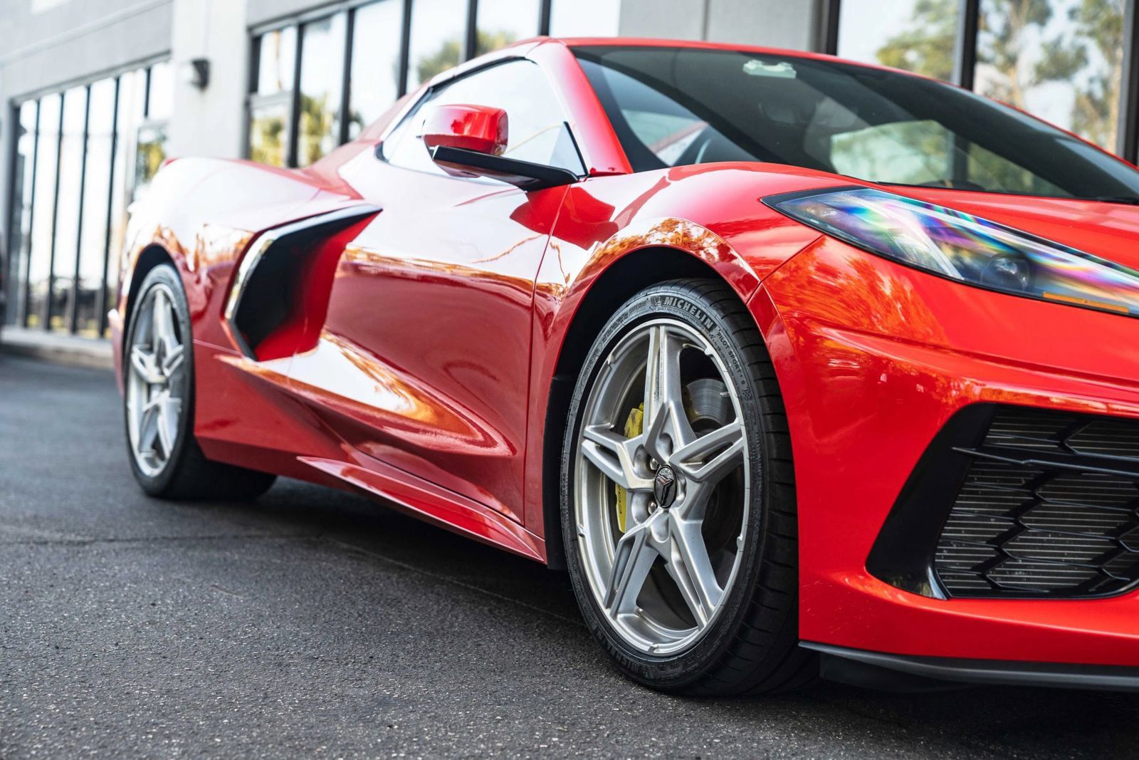 Used 2021 Chevrolet Corvette Stingray Preferred Conv w/ Z51 Performance Package RWD image 4