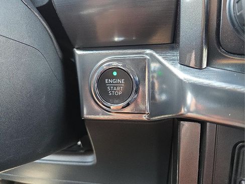 Used 2022 Ford F150 Lariat AWD/4WD image 22