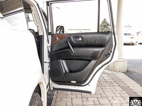 Used 2020 Nissan Armada SL w/ Premium Package RWD image 43