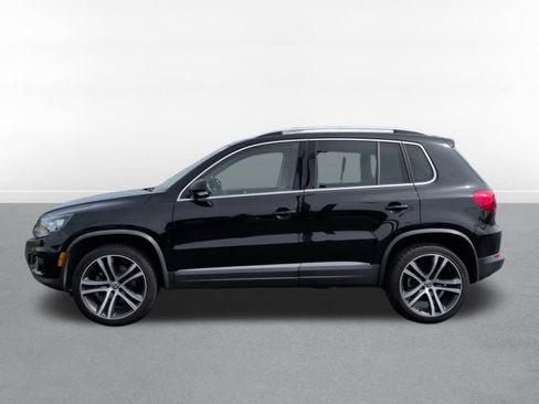 Used 2017 Volkswagen Tiguan SEL FWD image 9