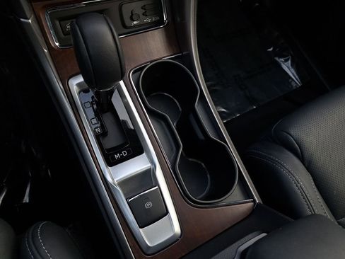 Used 2022 Subaru Ascent Touring image 24