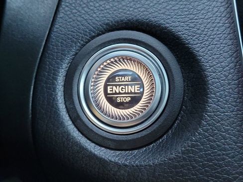 Used 2021 Mercedes-Benz GLC 300 w/ Premium Package image 32