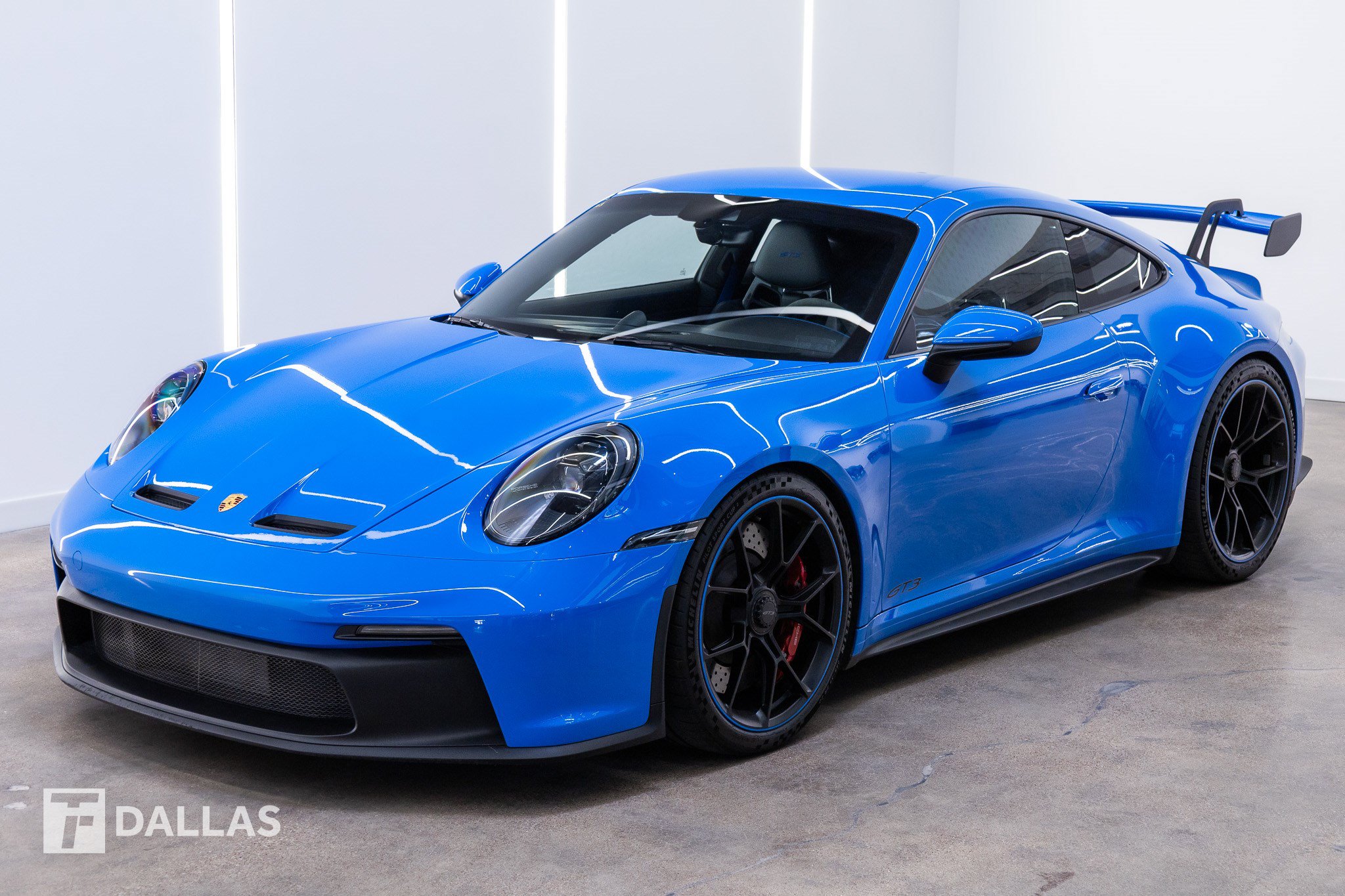 Used 2022 Porsche 911 GT3 RWD image 2