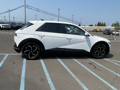 Certified 2024 Hyundai Ioniq 5 SEL RWD image 6