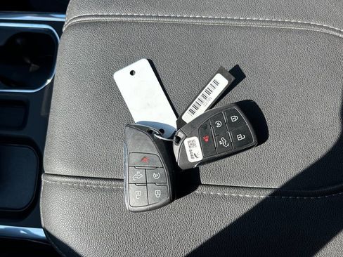 Used 2024 GMC Sierra 1500 Elevation image 28