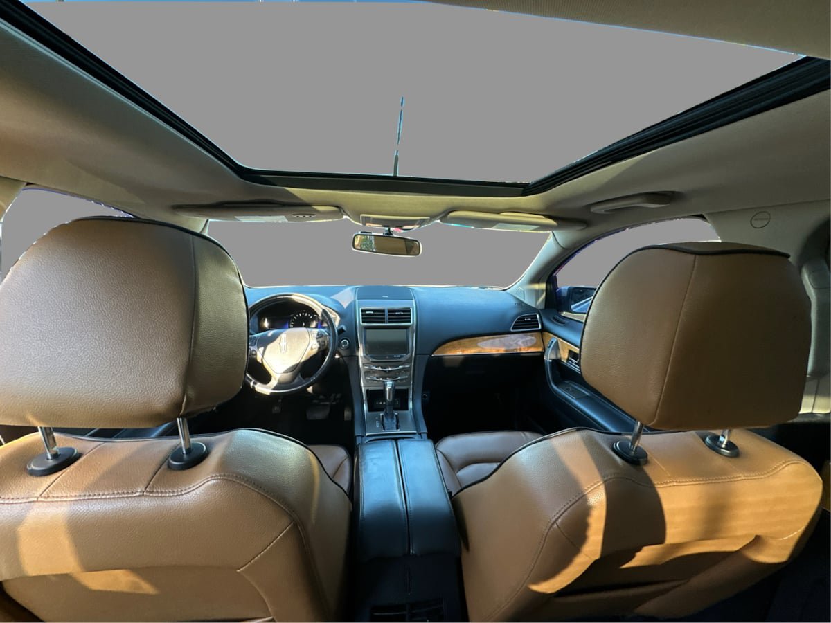 Used 2013 Lincoln MKX AWD image 25