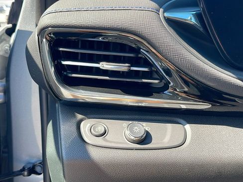 New 2026 Buick Envista Sport Touring FWD image 23