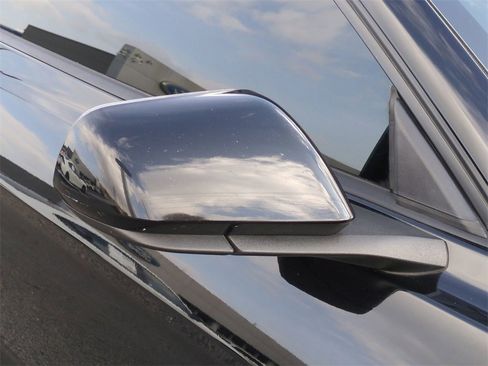 Used 2020 Ford Mustang Coupe image 12