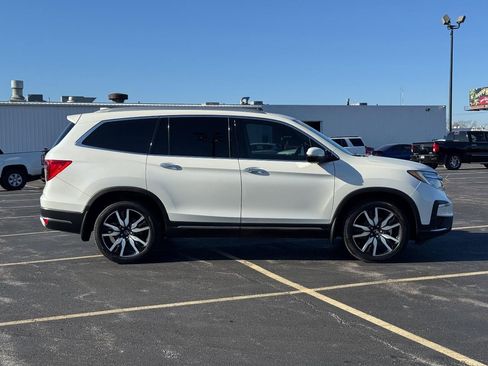 Used 2019 Honda Pilot Touring image 2