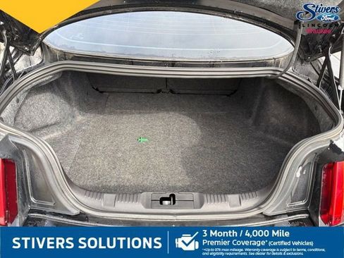 Used 2016 Ford Mustang EcoBoost image 7