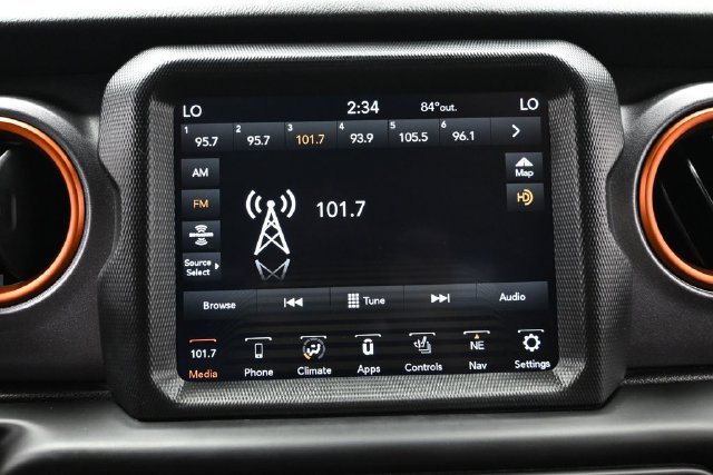 Certified 2021 Jeep Gladiator Mojave AWD/4WD image 29