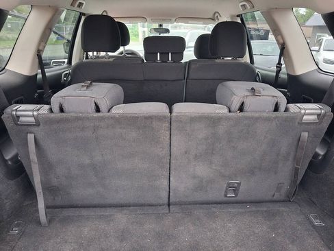 Used 2019 Nissan Pathfinder S AWD/4WD image 20