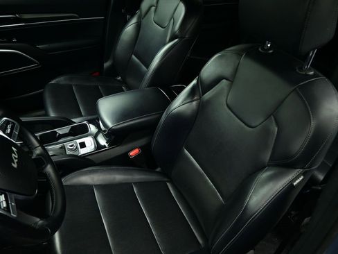 Certified 2022 Kia Telluride S image 22