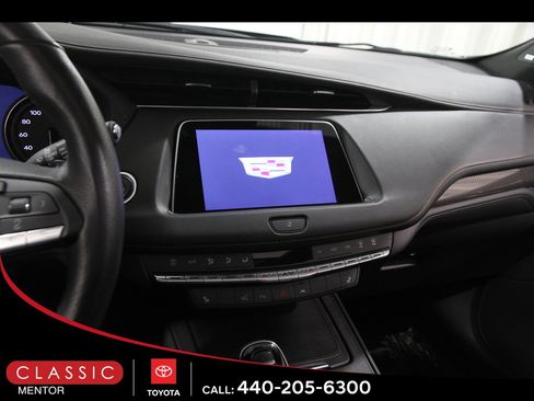 Used 2022 Cadillac XT4 Sport w/ Enhanced Visibility Package image 9