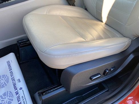 Certified 2019 Ford Escape Titanium image 25