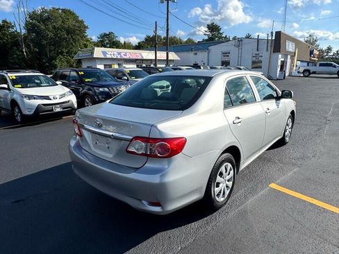 Used 2013 Toyota Corolla LE Special Edition image 5