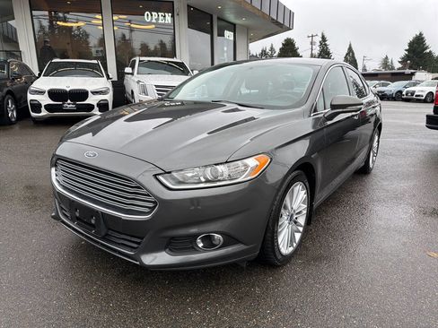Used 2016 Ford Fusion SE w/ Equipment Group 202A image 1