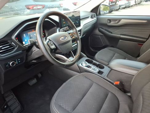 Certified 2024 Ford Escape Active w/ Tech Pack #1 AWD/4WD image 9