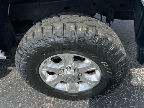 Used 2024 RAM 2500 Big Horn AWD/4WD image 14