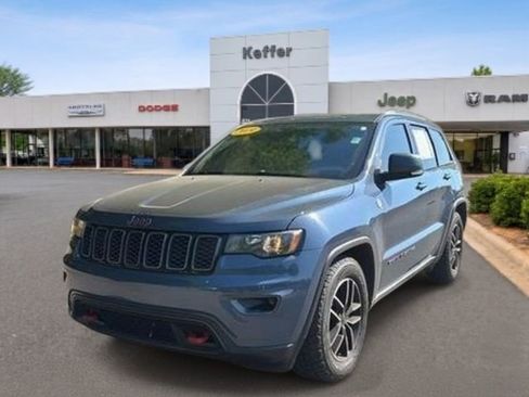 Used 2019 Jeep Grand Cherokee Trailhawk AWD/4WD image 1