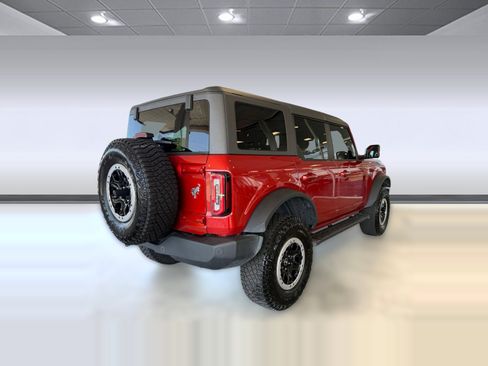 Used 2023 Ford Bronco Outer Banks w/ Sasquatch Package AWD/4WD image 9