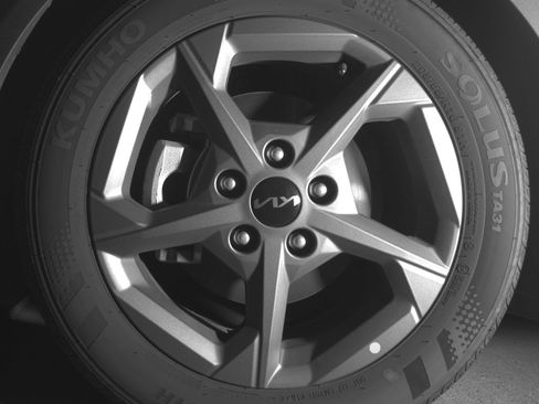 Used 2025 Kia K4 LXS image 12