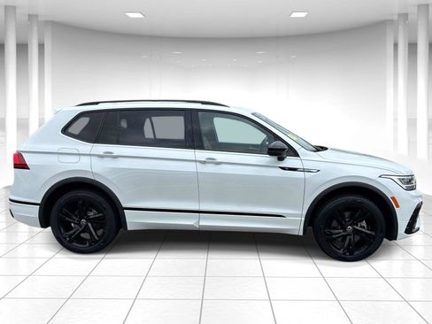 Certified 2024 Volkswagen Tiguan SE R-Line AWD/4WD image 8