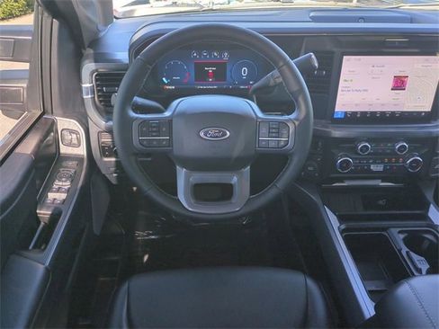 Certified 2025 Ford F350 Lariat w/ Chrome Package image 16