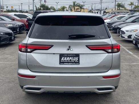 Used 2022 Mitsubishi Outlander SE AWD/4WD image 8