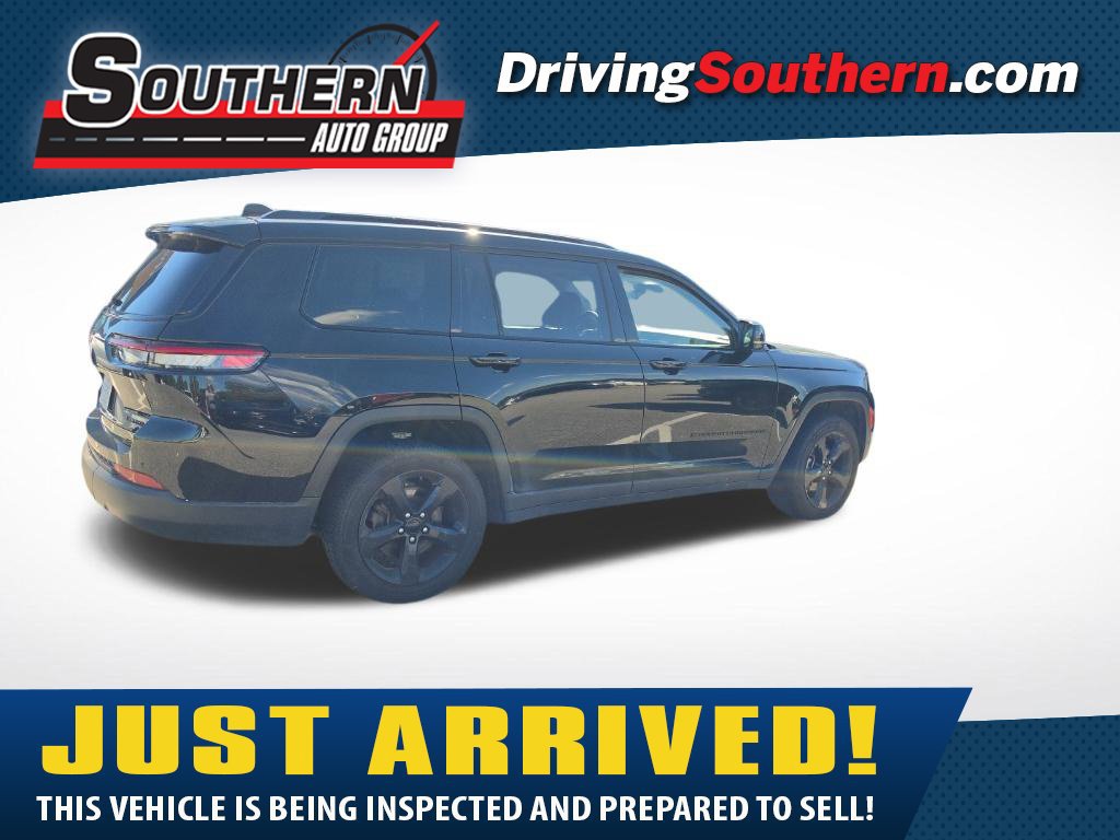 Used 2023 Jeep Grand Cherokee L Limited w/ Black Appearance Package AWD/4WD image 1