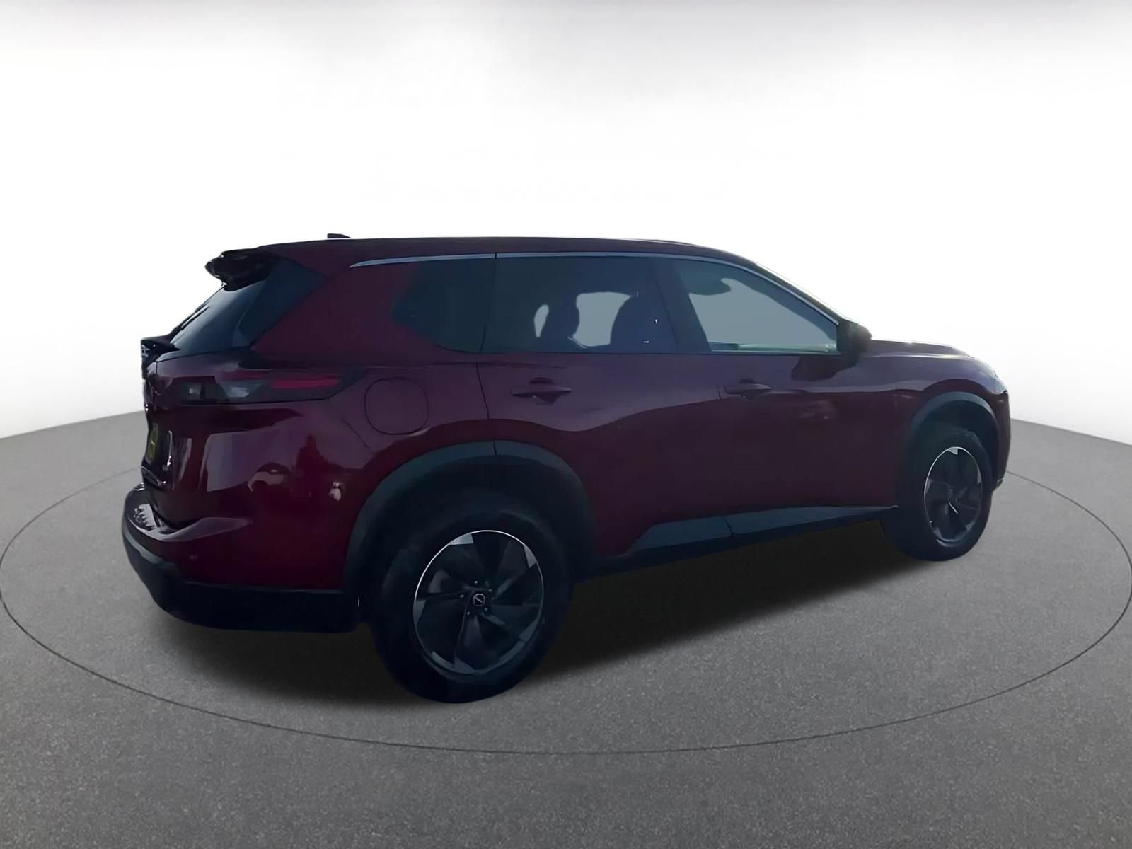 Used 2025 Nissan Rogue SV AWD/4WD image 13