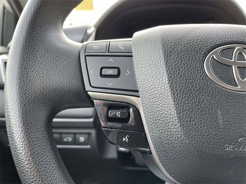 Used 2025 Toyota Camry LE image 24