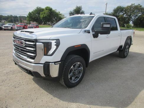 New 2026 GMC Sierra 2500 SLE w/ SLE Value Package; AWD/4WD image 11