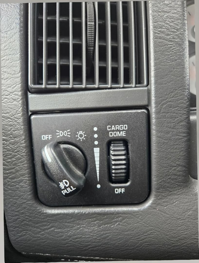 Used 2005 Dodge Ram 1500 Truck 2WD Quad Cab image 28