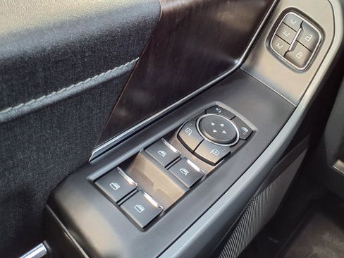 Used 2023 Ford F150 Lariat w/ Equipment Group 502A High image 10