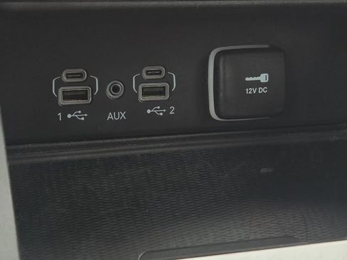 Used 2024 Jeep Grand Cherokee L Laredo image 28