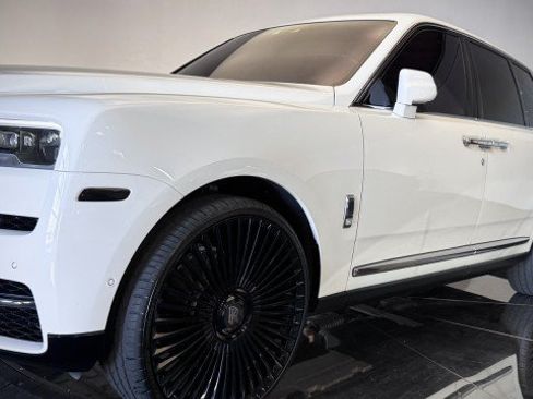 Used 2020 Rolls-Royce Cullinan AWD/4WD image 56