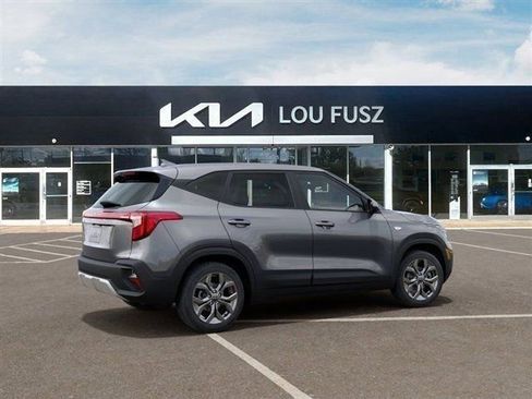 New 2026 Kia Seltos LX image 6