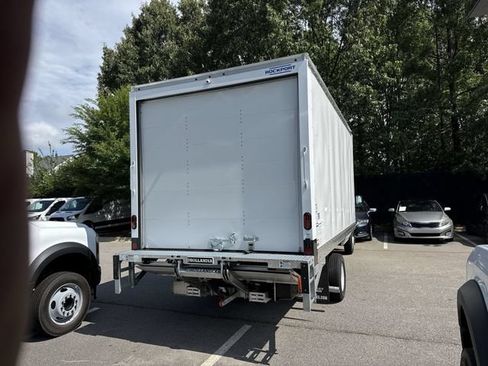 New 2027 Ford E-450 and Econoline 450 Super Duty w/ Power Equipment Group RWD image 8